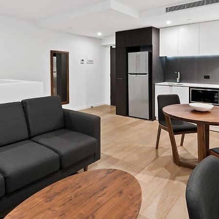 District South Yarra Aparthotel Melbourne Exterior photo